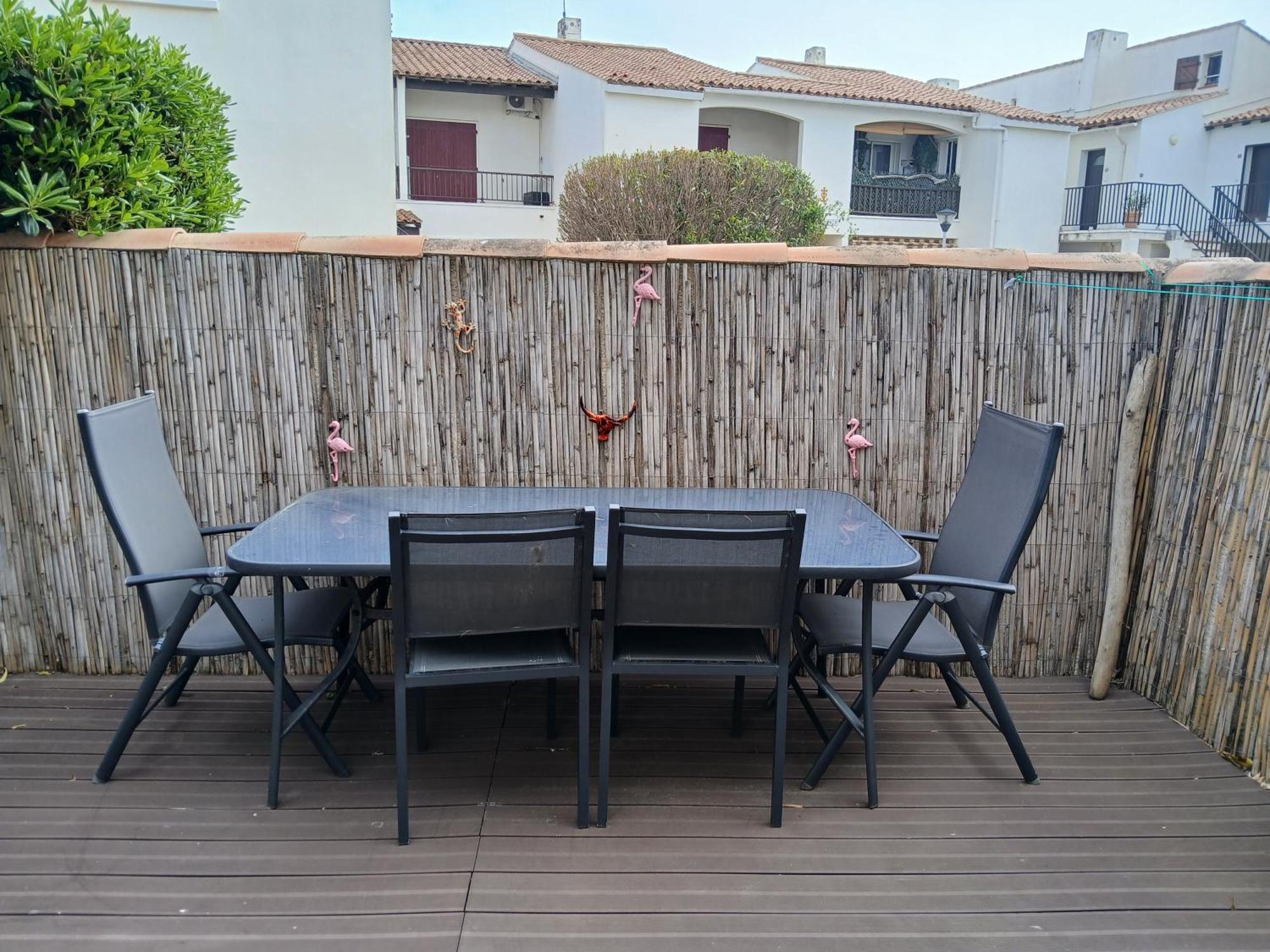 Jolie Appartement Refait A Neuf Saintes-Maries-de-la-Mer Exterior photo